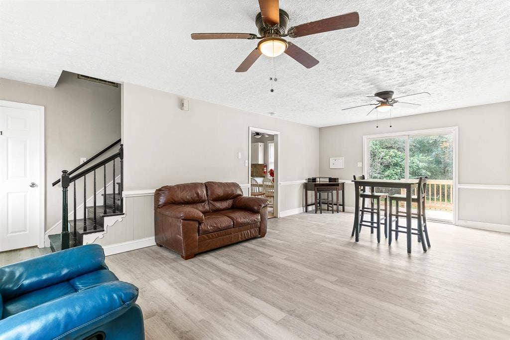 5 BR in Hopewell