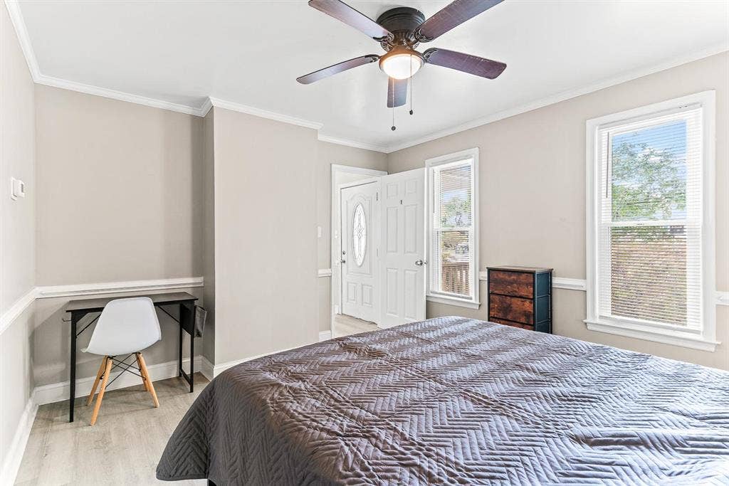 5 BR in Hopewell