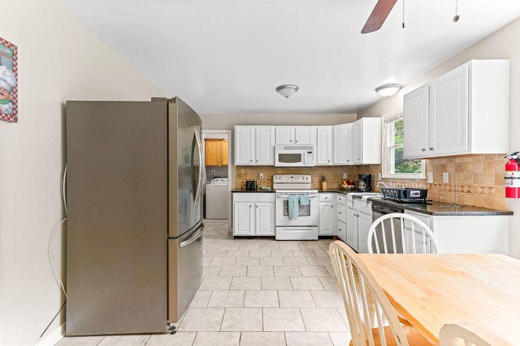 5 BR in Hopewell