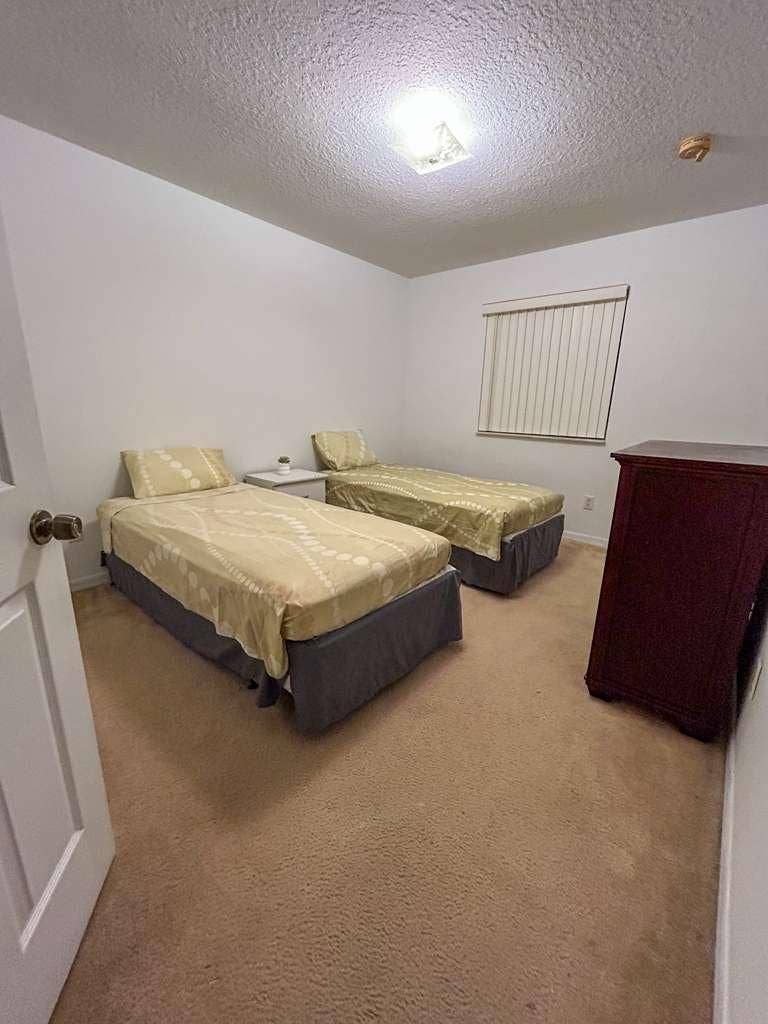 4 BR in Kissimmee