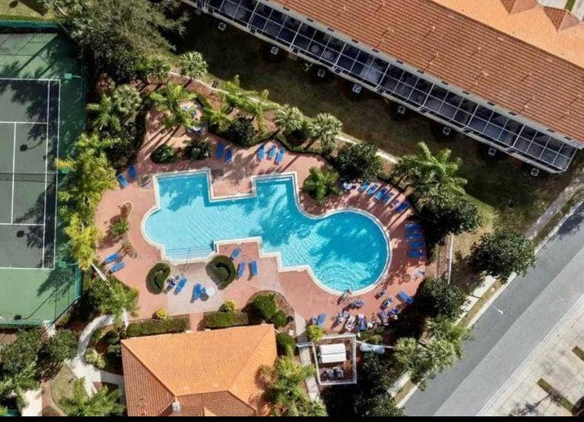 4 BR in Kissimmee