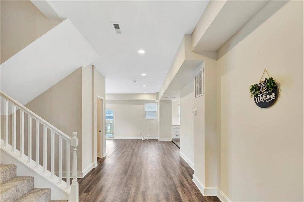 7 BR in Baltimore