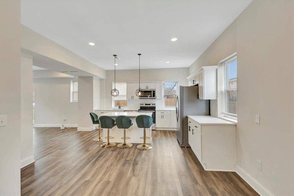 7 BR in Baltimore