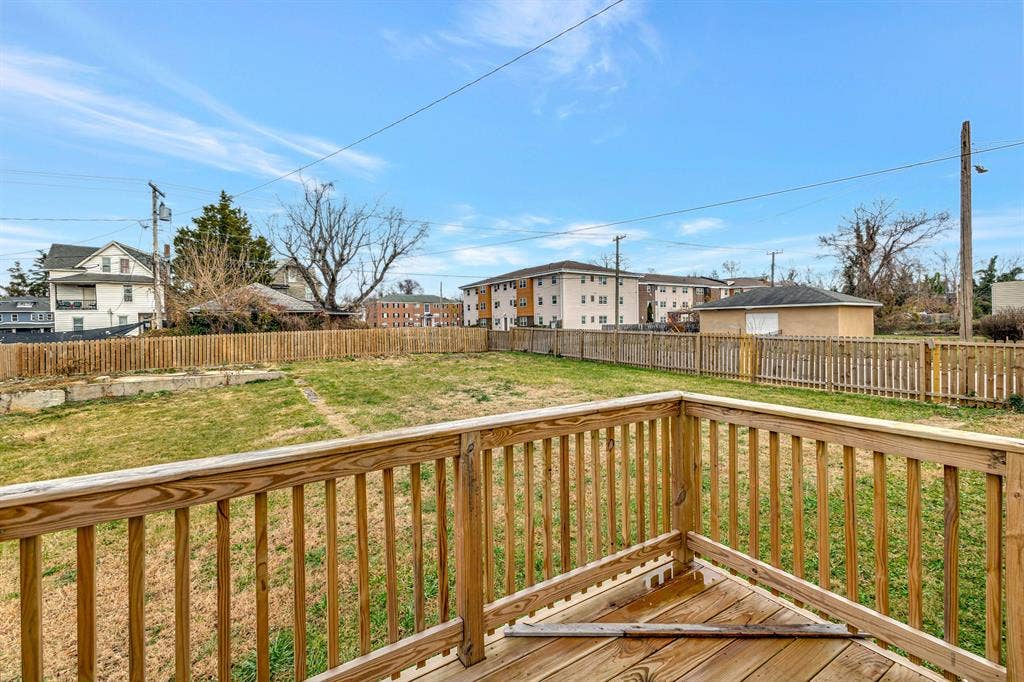 7 BR in Baltimore