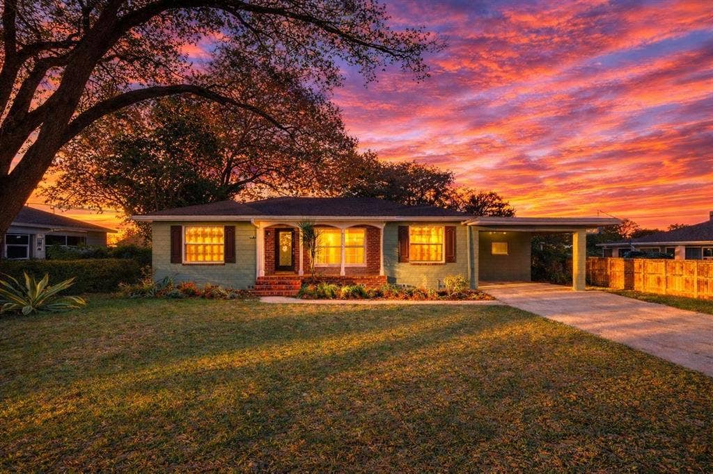 5 BR in Lakeland