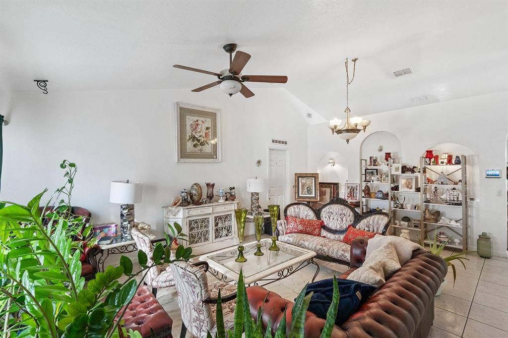 3 BR in Apopka