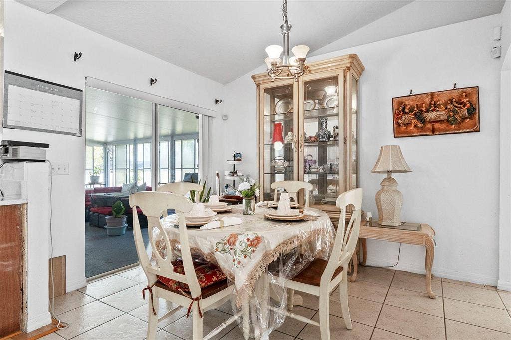 3 BR in Apopka