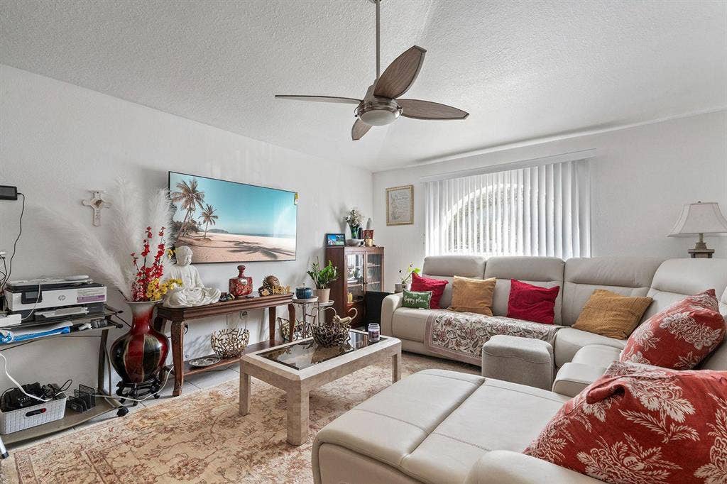 3 BR in Apopka