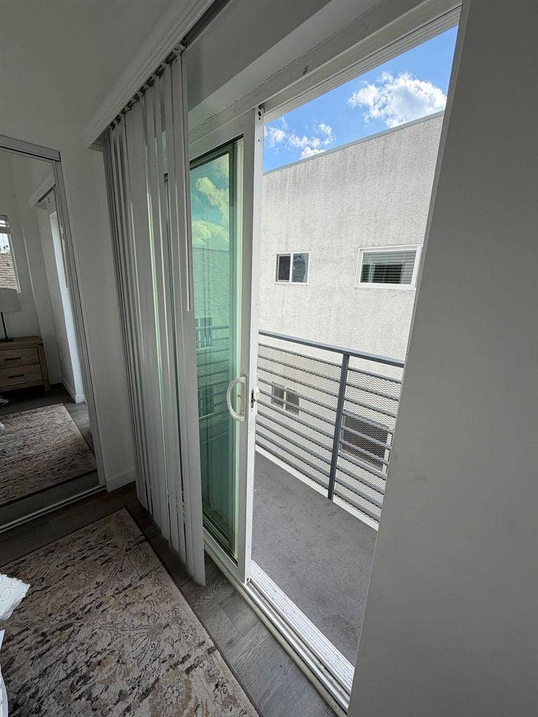3 BR in Los Angeles