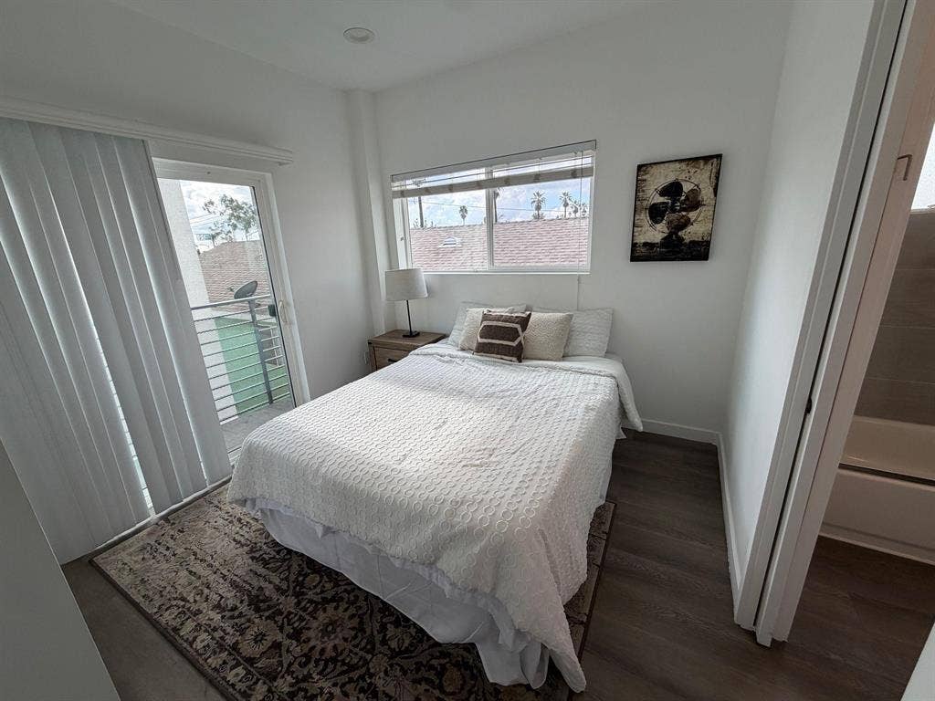 3 BR in Los Angeles