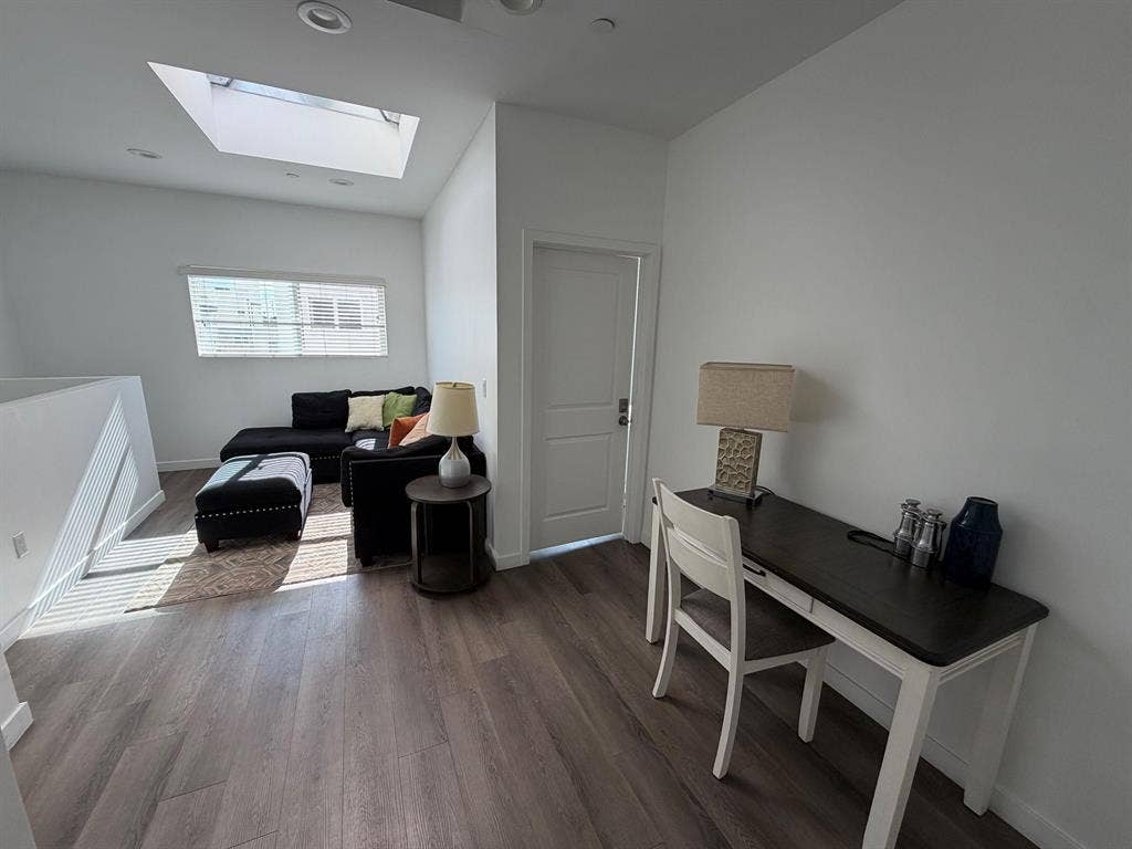 3 BR in Los Angeles