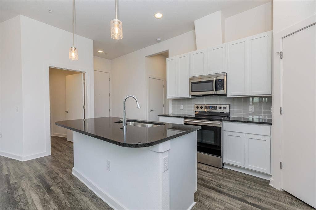 1 BR in Leander
