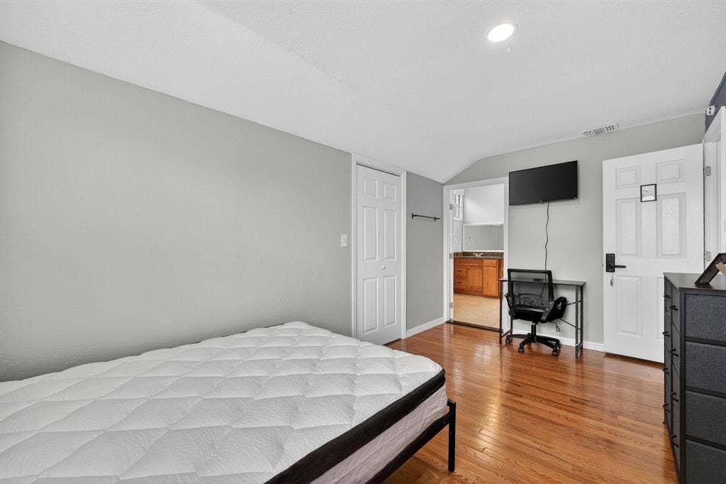 11 BR in Tampa