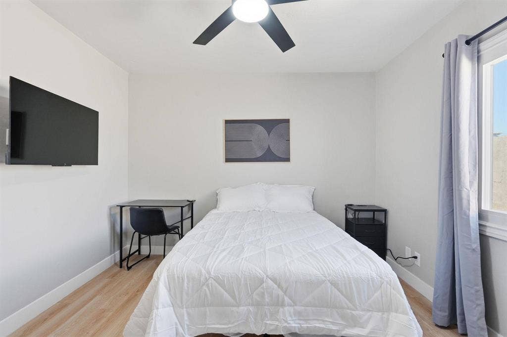 6 BR in Phoenix