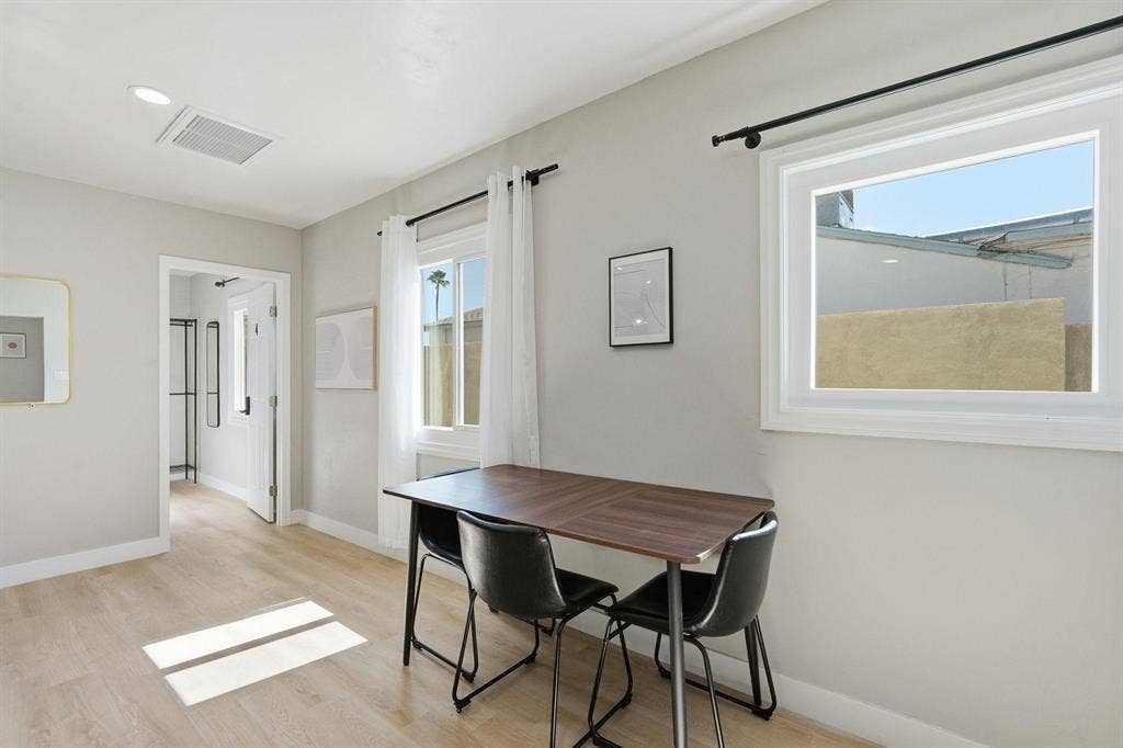 6 BR in Phoenix