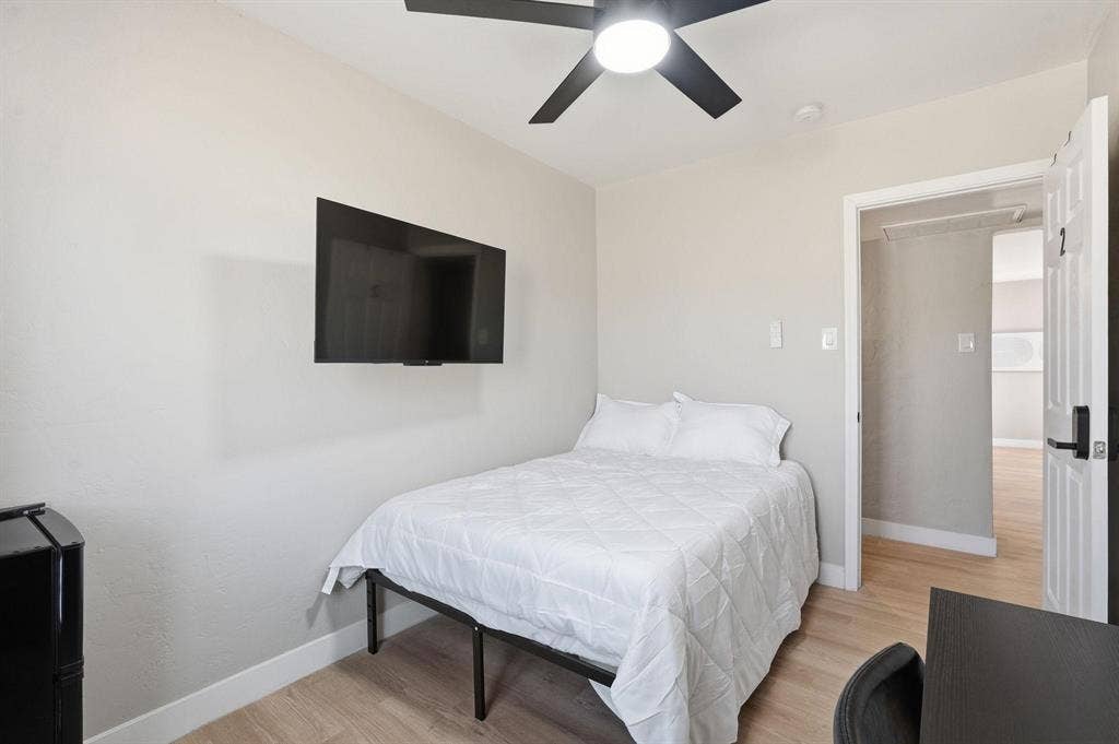 6 BR in Phoenix