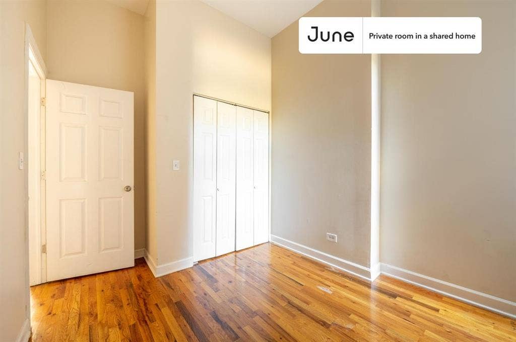 3 BR in Chicago