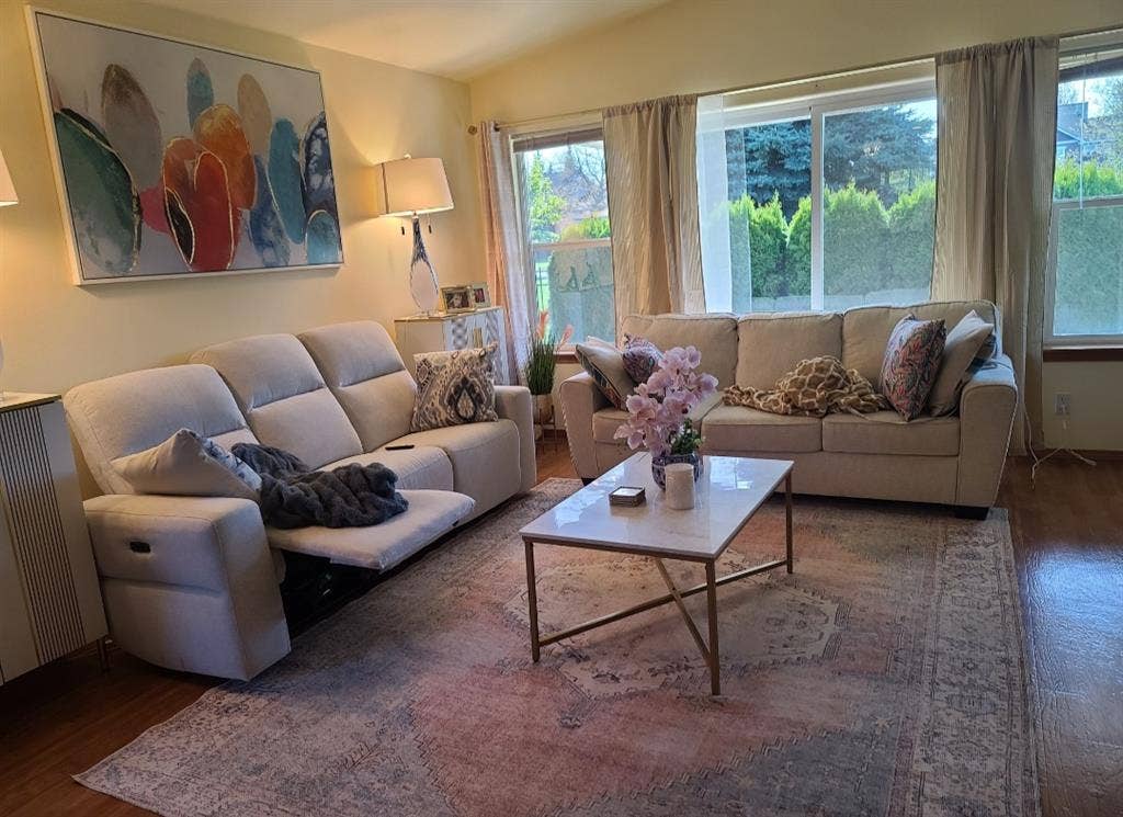 Roommate Wanted BD in CDA Place