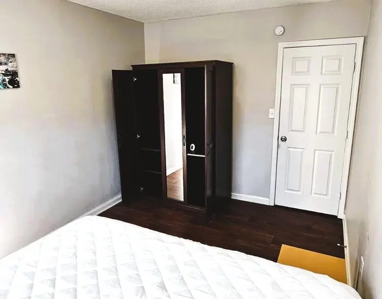 8 BR in Stone Mountain