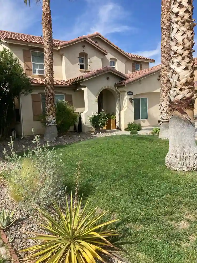 $700 Room- All Bills Included