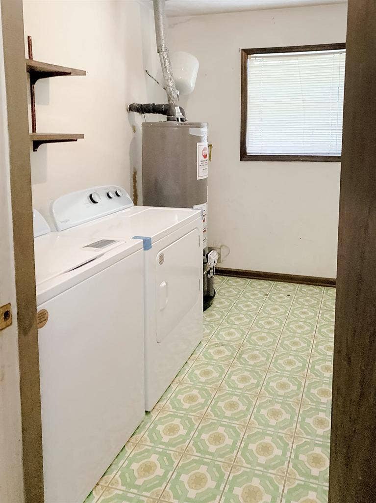 5 BR in Riverdale
