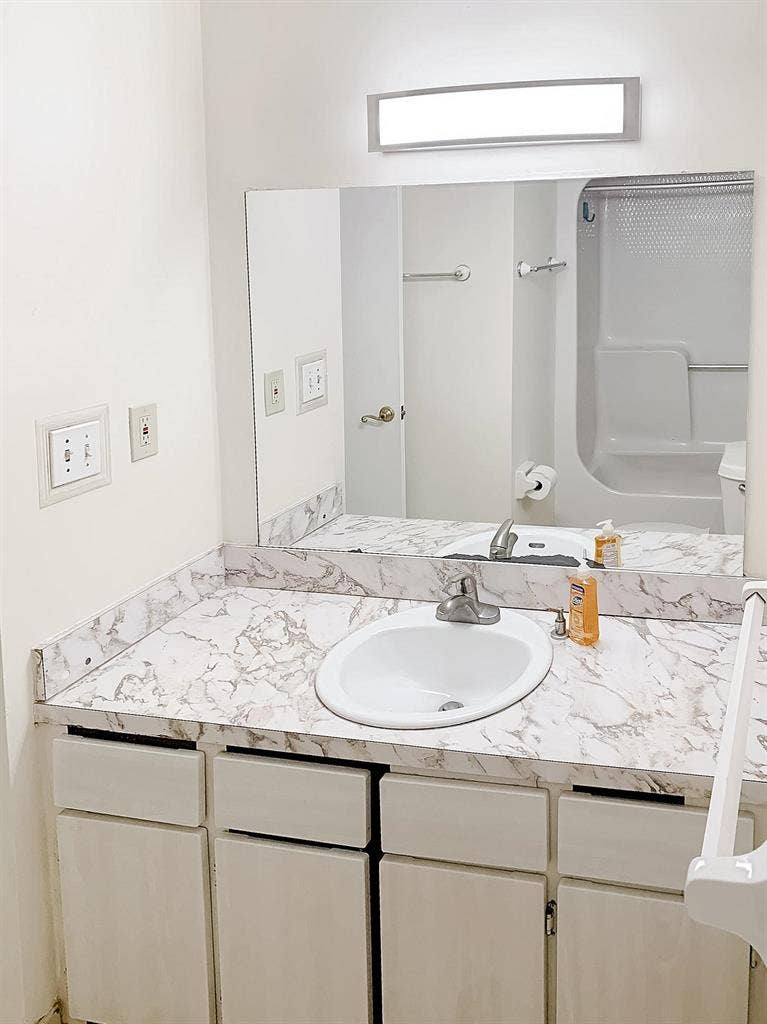 5 BR in Riverdale