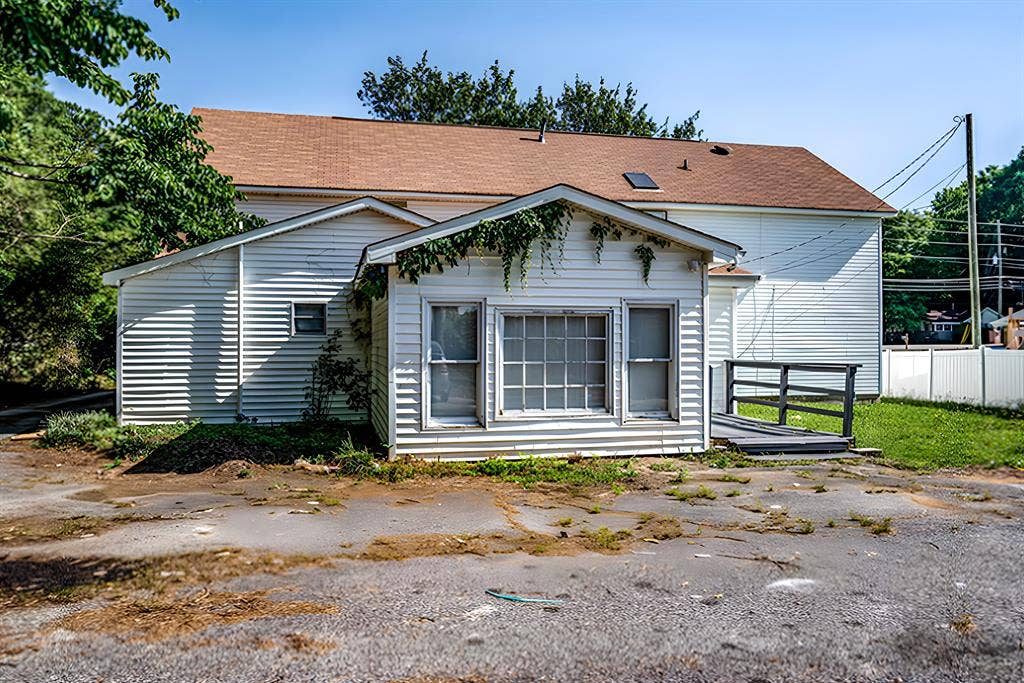 7 BR in Jonesboro
