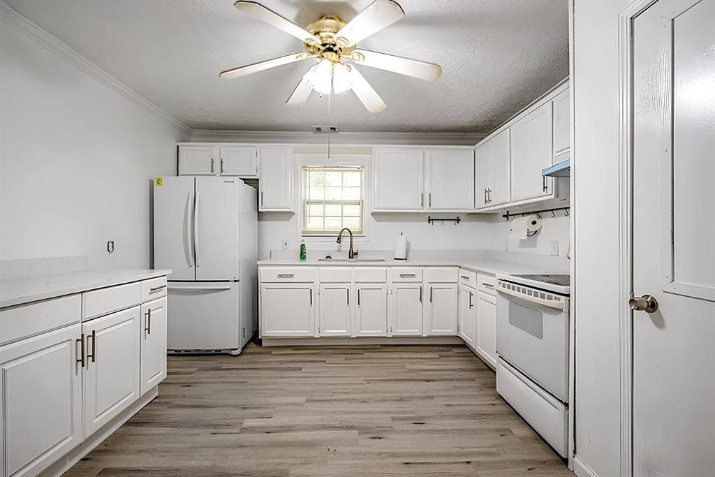7 BR in Jonesboro