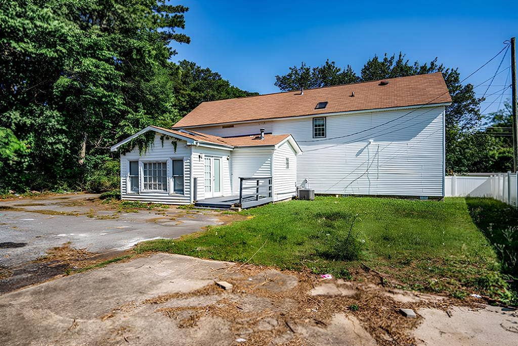 7 BR in Jonesboro