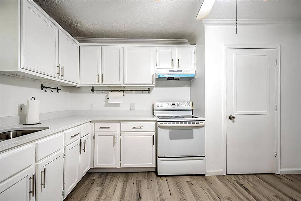 7 BR in Jonesboro