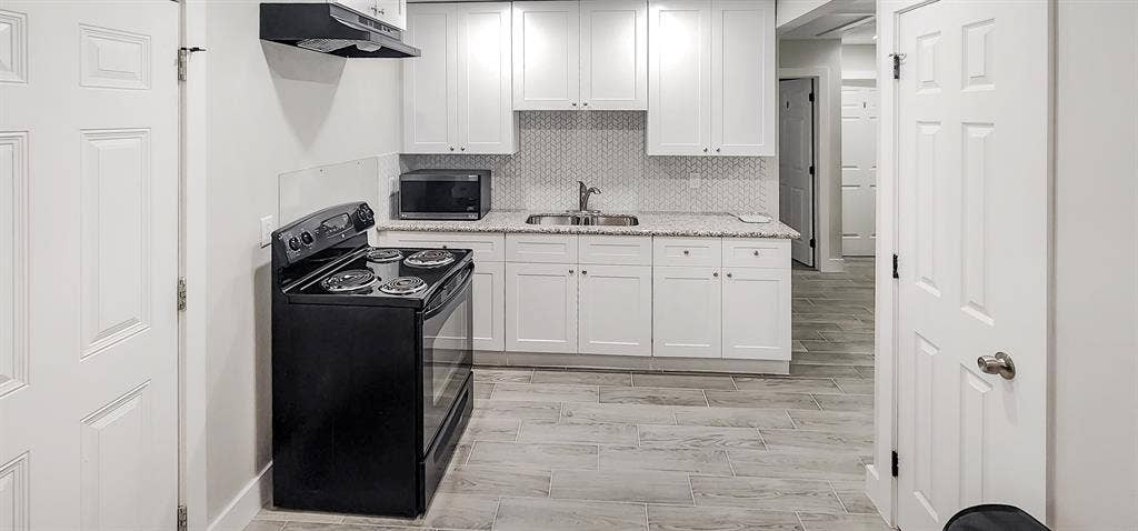3 BR in Houston