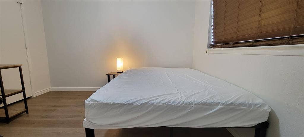 5 BR in Garland