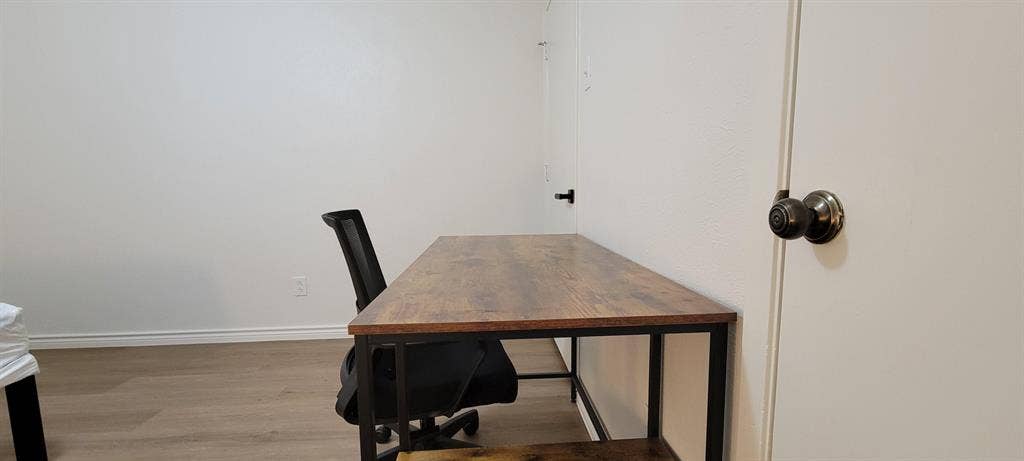 5 BR in Garland