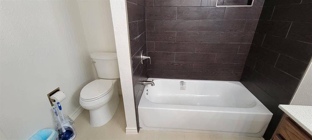 5 BR in Garland