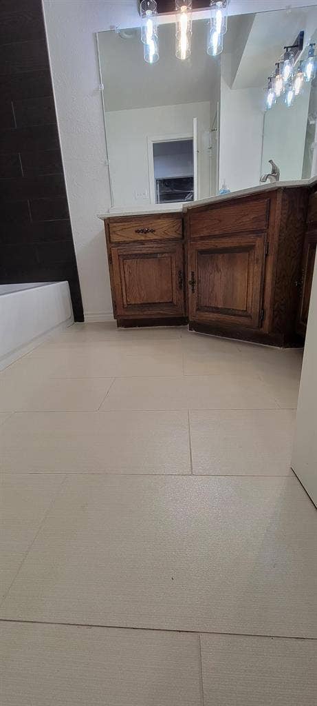 5 BR in Garland