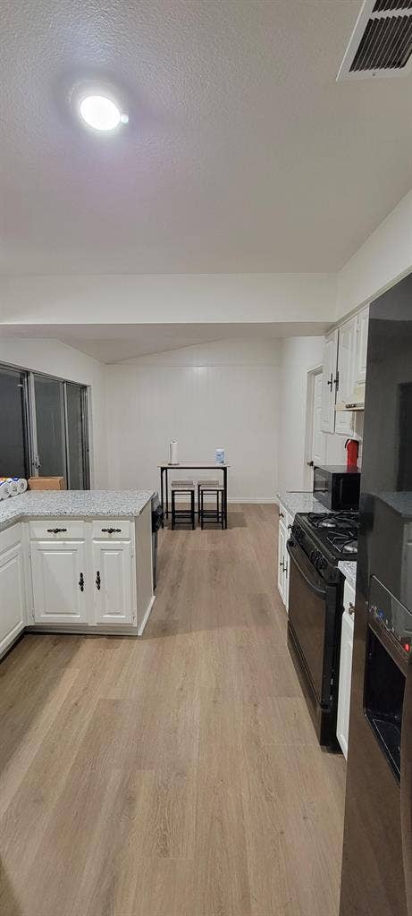 5 BR in Garland