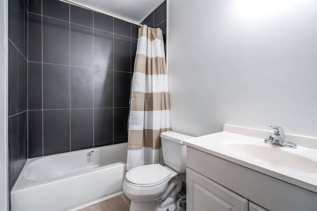4 BR in Atlanta