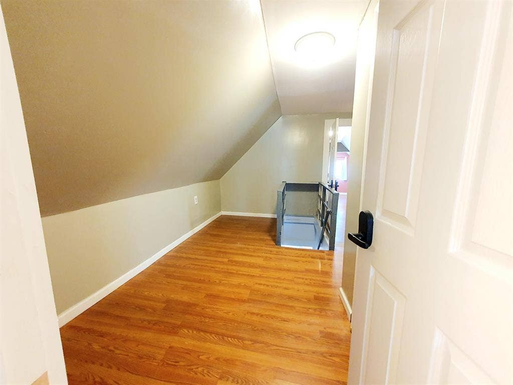 6 BR in Cleveland