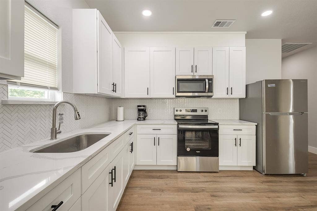 6 BR in Dallas