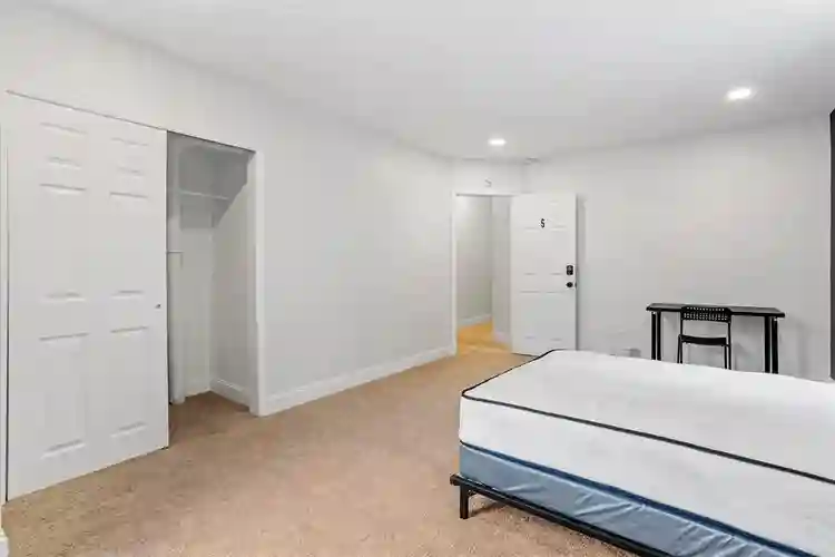 5 BR in Philadelphia