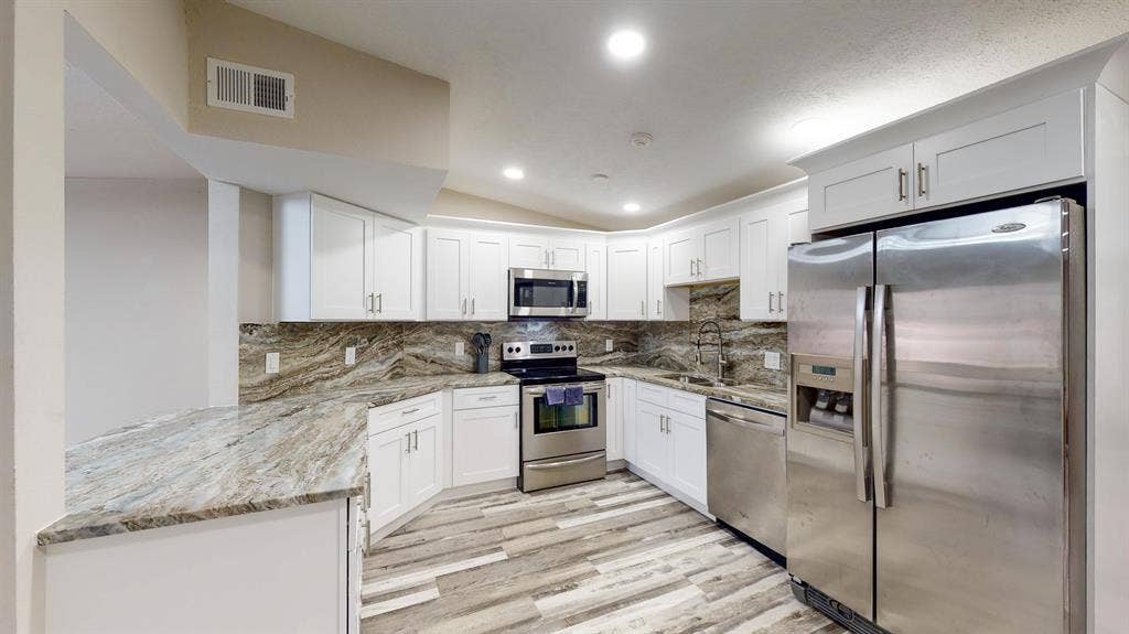 8 BR in Tampa