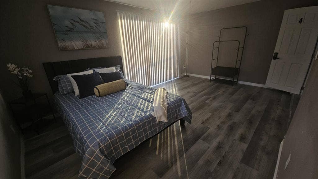 6 BR in Holiday