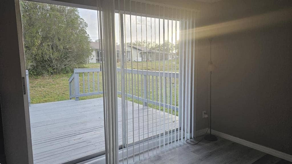 6 BR in Holiday