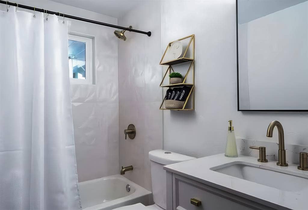 5 BR in Denver