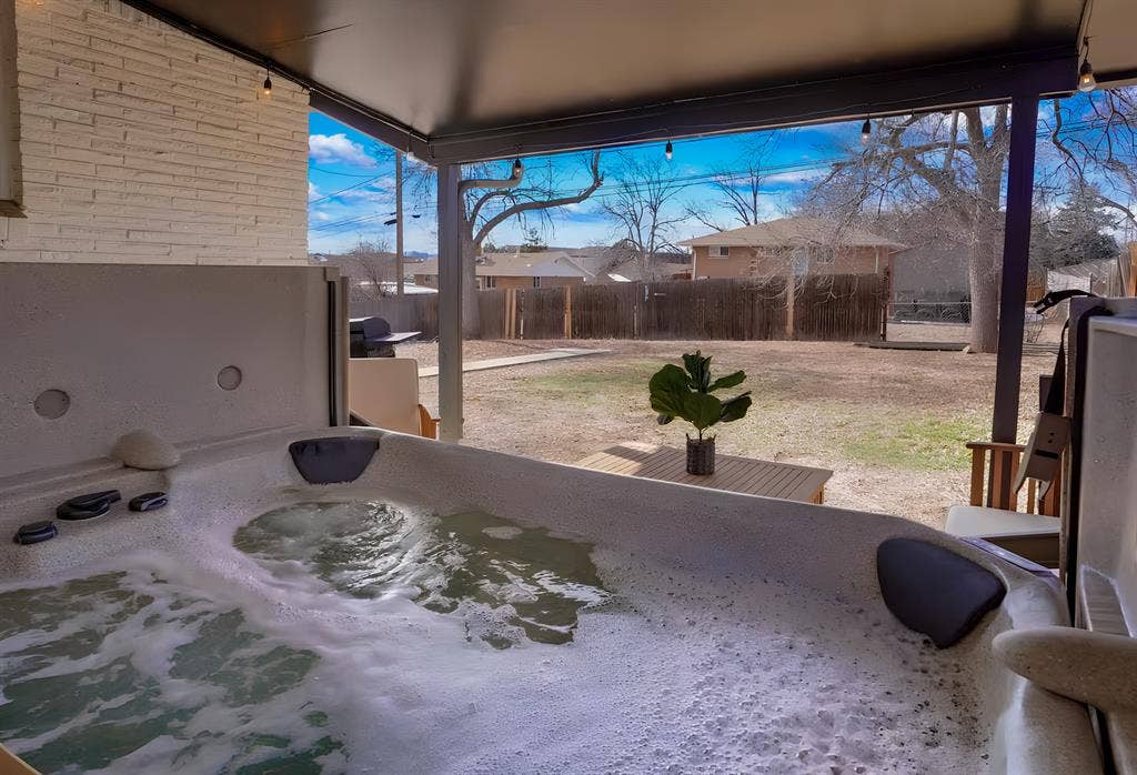 5 BR in Denver