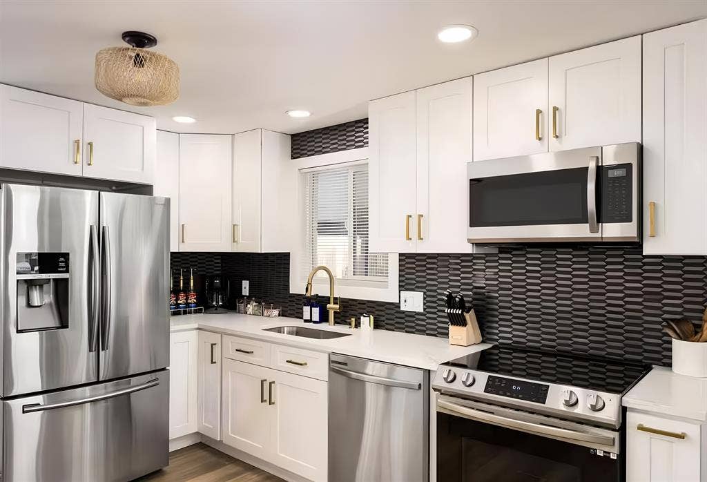 5 BR in Denver
