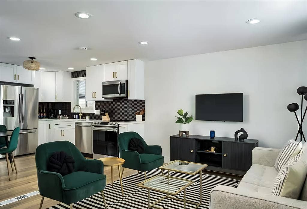 5 BR in Denver