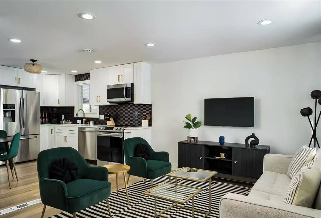5 BR in Denver