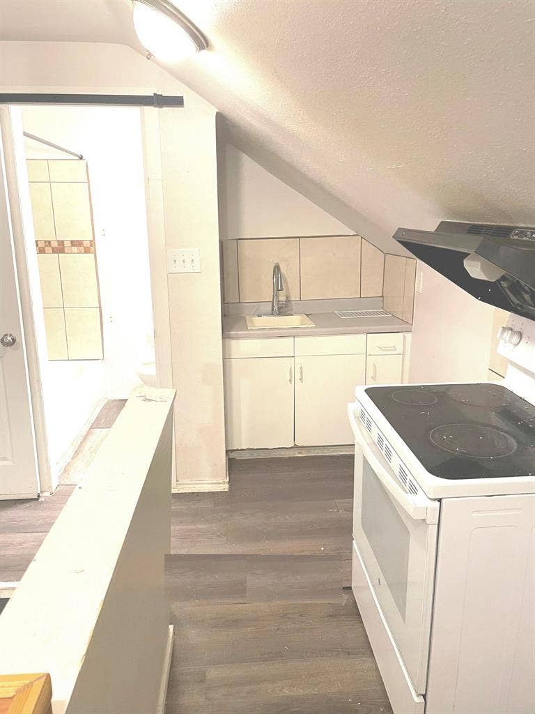 2 BR in Dallas