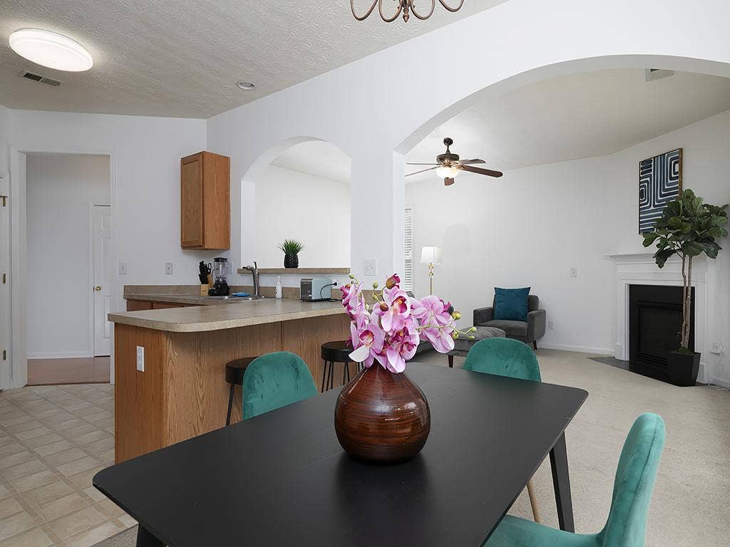3 BR in Austell